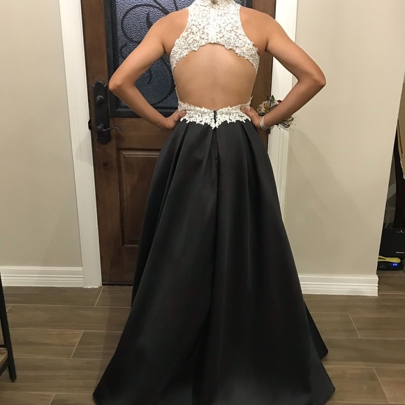 Evening gown - Picture 7 of 7